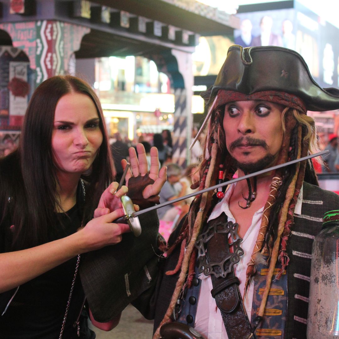 Alice und Jack Sparrow der Gesetzlose Archetyp 